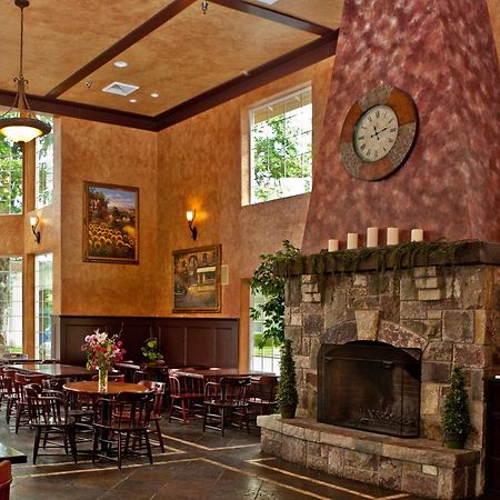 Silverton Inn & Suites Esterno foto