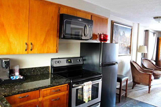 Silverton Inn & Suites Esterno foto