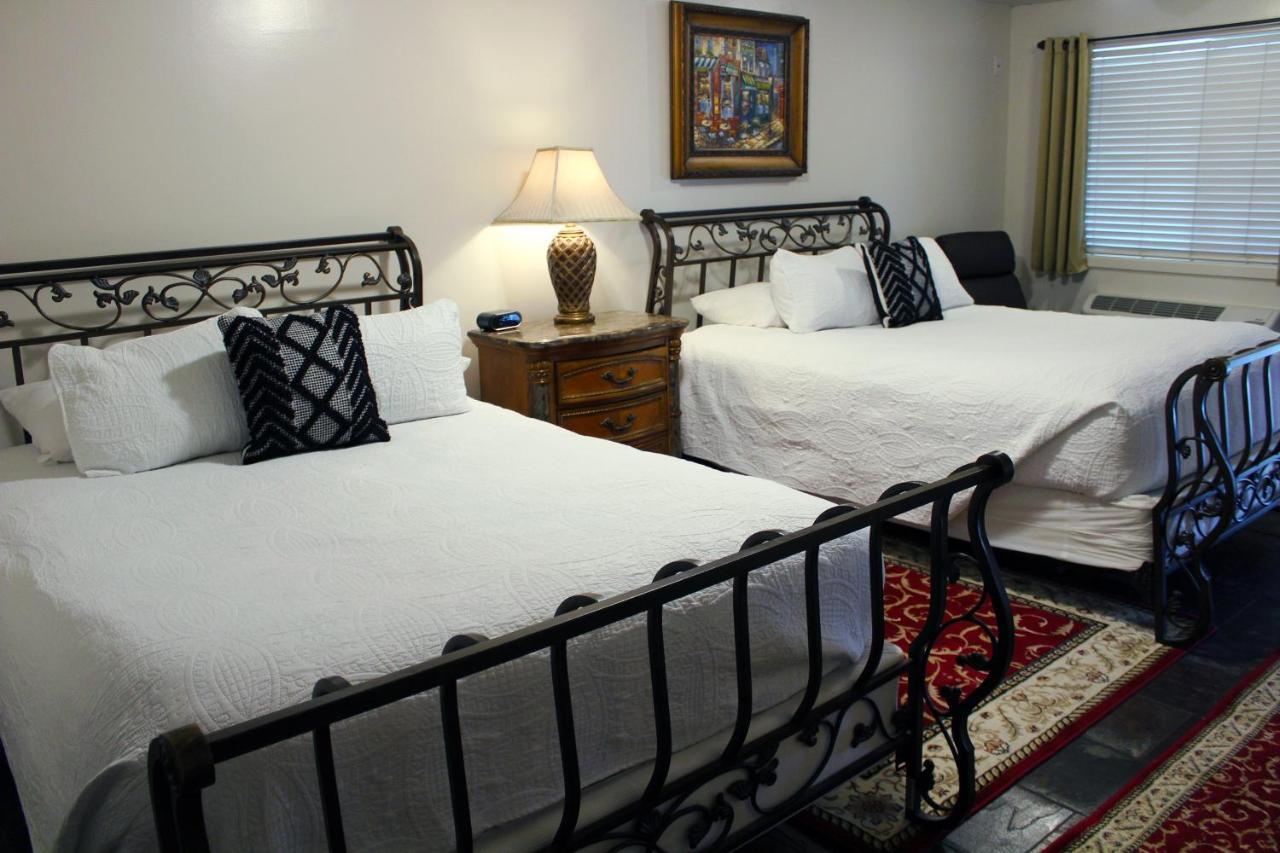 Silverton Inn & Suites Esterno foto