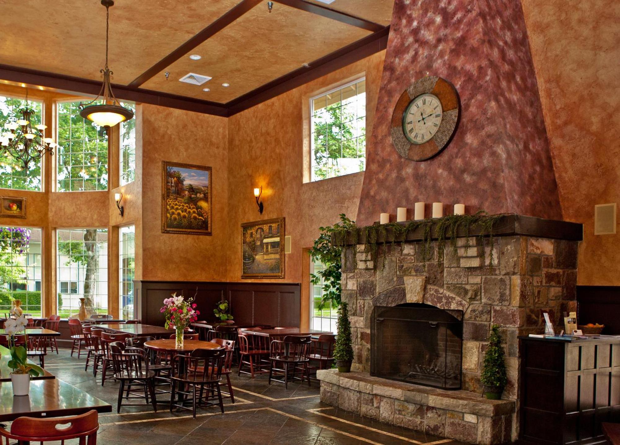 Silverton Inn & Suites Esterno foto